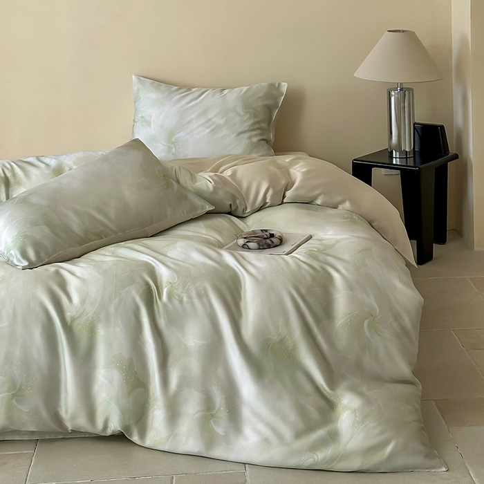 91家纺网 家纺一手货源 找家纺 禾时 2025新款60S兰精天丝数码印花暗合简约款四件套 莫斯-绿