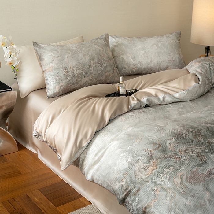 91家纺网 家纺一手货源 找家纺 禾时 2025新款60S兰精天丝数码印花暗合简约款四件套 望川-灰