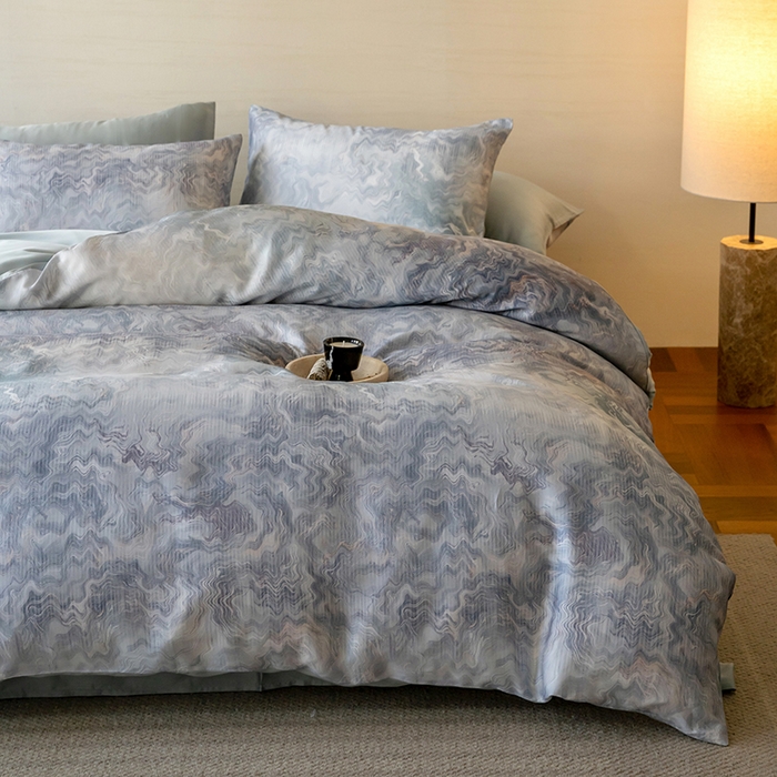 91家纺网 家纺一手货源 找家纺 禾时 2025新款60S兰精天丝数码印花暗合简约款四件套 望川-蓝