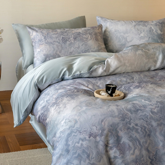 91家纺网 家纺一手货源 找家纺 禾时 2025新款60S兰精天丝数码印花暗合简约款四件套 望川-蓝