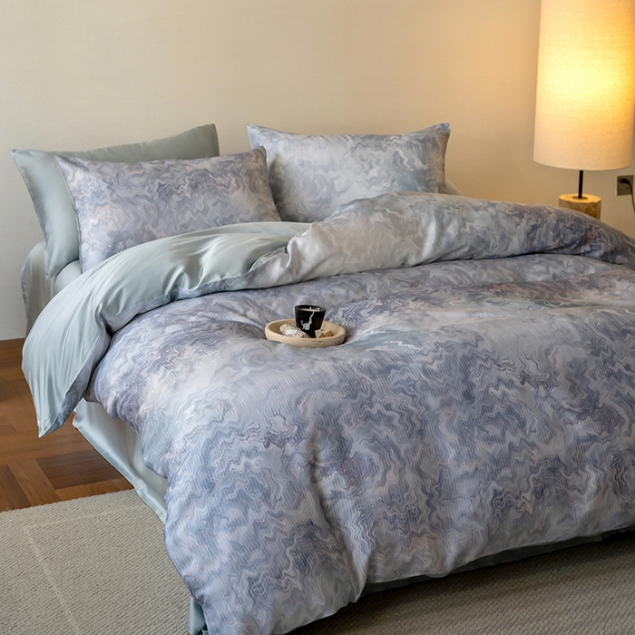 91家纺网 家纺一手货源 找家纺 禾时 2025新款60S兰精天丝数码印花暗合简约款四件套 望川-蓝