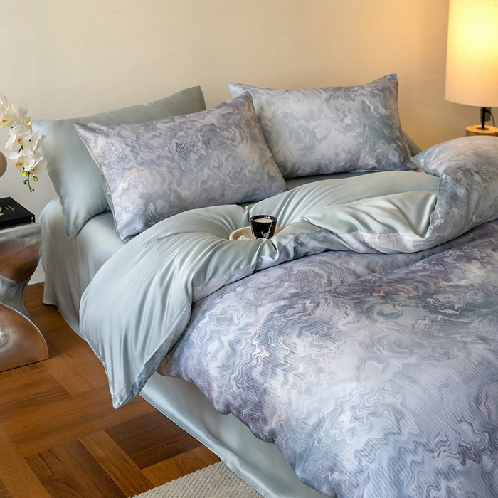 91家纺网 家纺一手货源 找家纺 禾时 2025新款60S兰精天丝数码印花暗合简约款四件套 望川-蓝