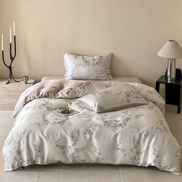 91家纺网 家纺一手货源 找家纺 禾时 2025新款60S兰精天丝数码印花暗合简约款四件套 夕瑶-白玉