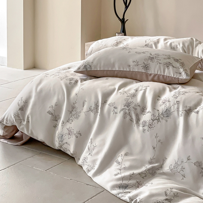 91家纺网 家纺一手货源 找家纺 禾时 2025新款60S兰精天丝数码印花暗合简约款四件套 夕瑶-白玉