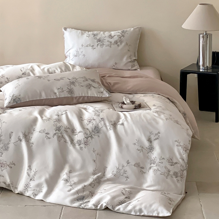 91家纺网 家纺一手货源 找家纺 禾时 2025新款60S兰精天丝数码印花暗合简约款四件套 夕瑶-白玉