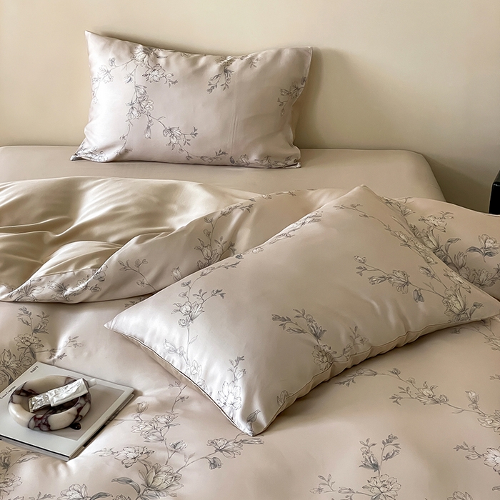 91家纺网 家纺一手货源 找家纺 禾时 2025新款60S兰精天丝数码印花暗合简约款四件套 夕瑶-浅桔