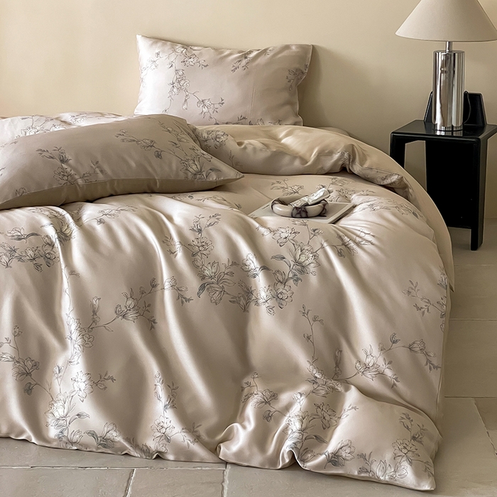 91家纺网 家纺一手货源 找家纺 禾时 2025新款60S兰精天丝数码印花暗合简约款四件套 夕瑶-浅桔