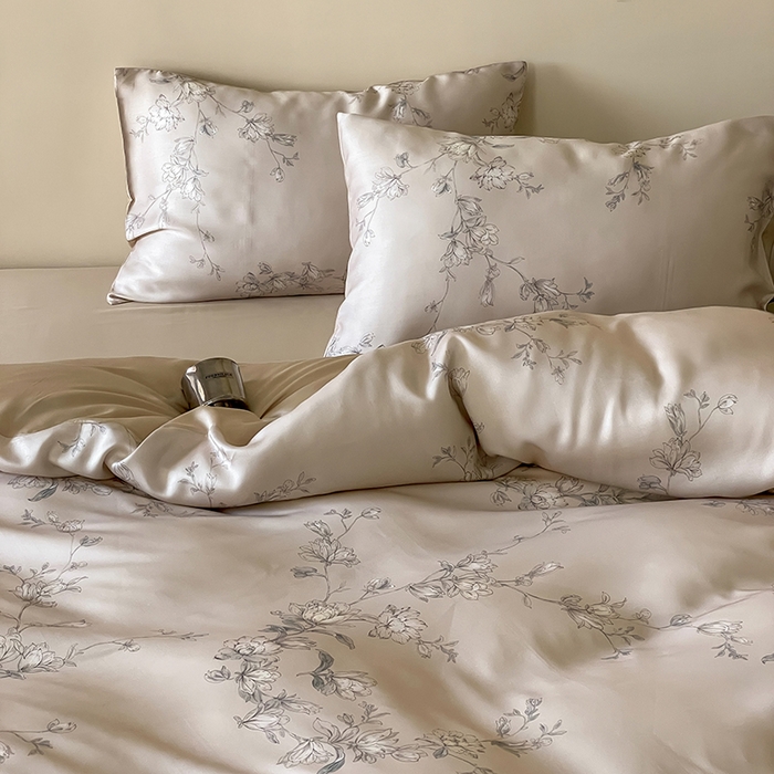 91家纺网 家纺一手货源 找家纺 禾时 2025新款60S兰精天丝数码印花暗合简约款四件套 夕瑶-浅桔