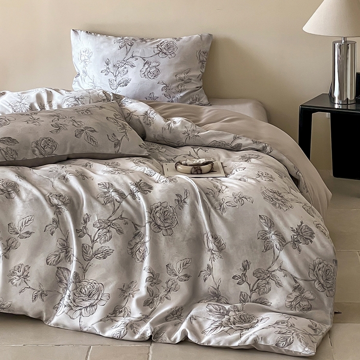 91家纺网 家纺一手货源 找家纺 禾时 2025新款60S兰精天丝数码印花暗合简约款四件套 夏洛-灰