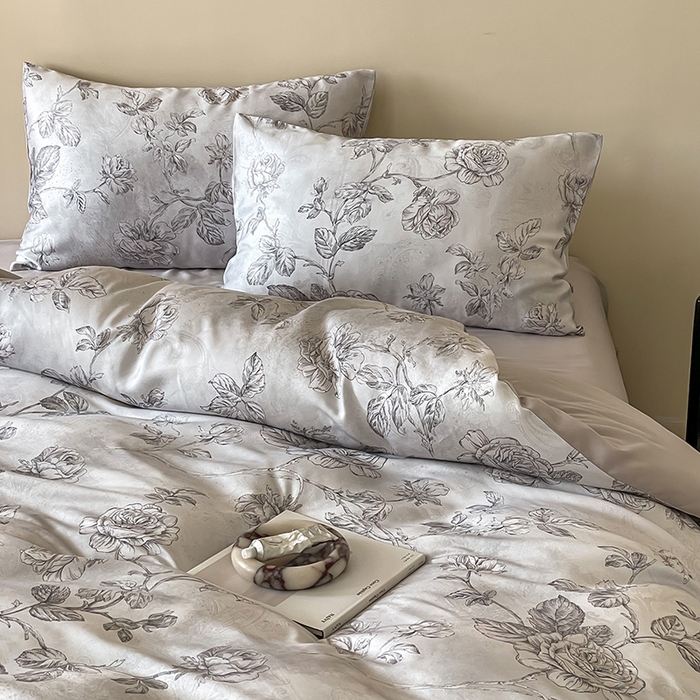 91家纺网 家纺一手货源 找家纺 禾时 2025新款60S兰精天丝数码印花暗合简约款四件套 夏洛-灰