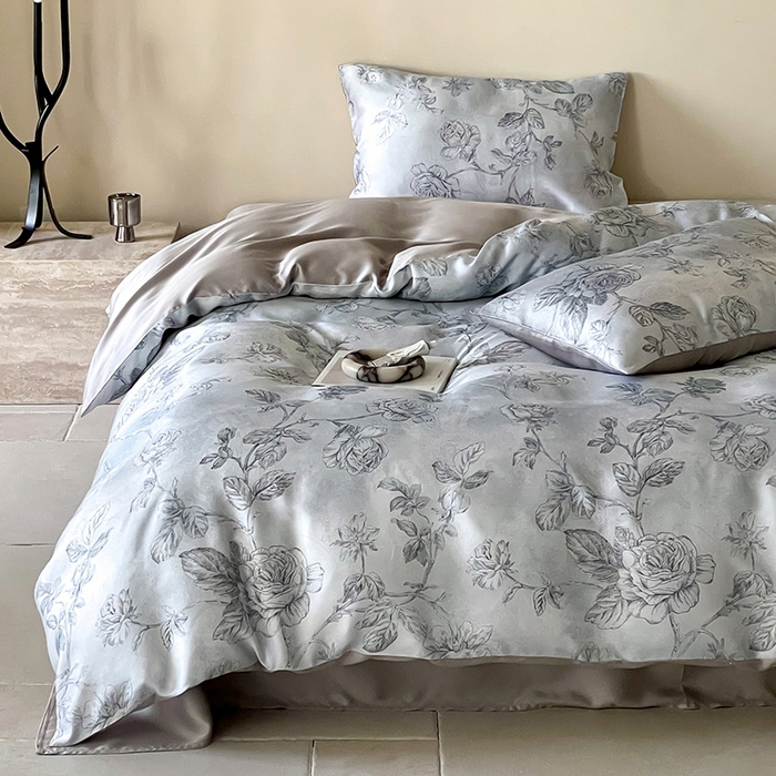 91家纺网 家纺一手货源 找家纺 禾时 2025新款60S兰精天丝数码印花暗合简约款四件套 夏洛-蓝