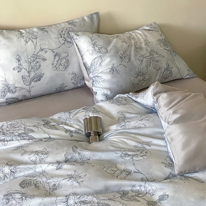 91家纺网 家纺一手货源 找家纺 禾时 2025新款60S兰精天丝数码印花暗合简约款四件套 夏洛-蓝