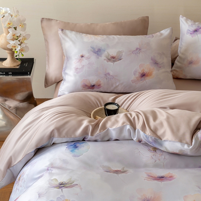 91家纺网 家纺一手货源 找家纺 禾时 2025新款60S兰精天丝数码印花暗合简约款四件套 夏芷-浅紫