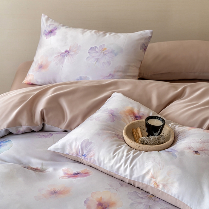 91家纺网 家纺一手货源 找家纺 禾时 2025新款60S兰精天丝数码印花暗合简约款四件套 夏芷-浅紫