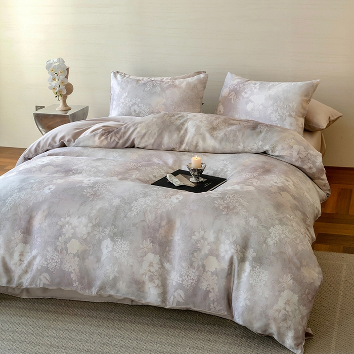 91家纺网 家纺一手货源 找家纺 禾时 2025新款60S兰精天丝数码印花暗合简约款四件套 知槿-紫