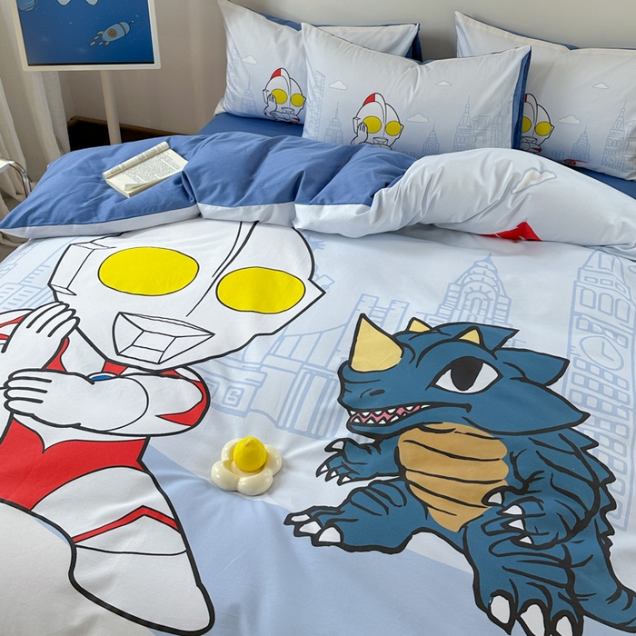 91家纺网 家纺一手货源 找家纺 金爱家 2025新款纯棉数码印花系列四件套-奥特曼 D-城市猎人