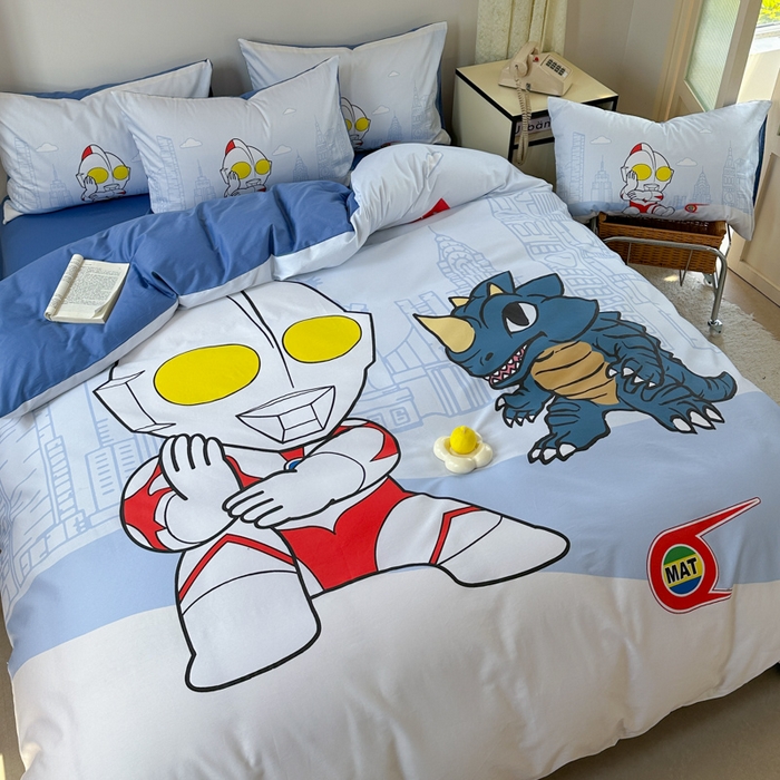 91家纺网 家纺一手货源 找家纺 金爱家 2025新款纯棉数码印花系列四件套-奥特曼 D-城市猎人