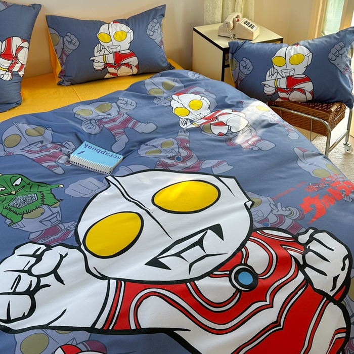 91家纺网 家纺一手货源 找家纺 金爱家 2025新款纯棉数码印花系列四件套-奥特曼 D-胜者为王