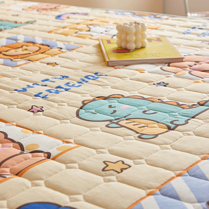 91家纺网 家纺一手货源 找家纺 富馨莱 2025春夏新款A类母婴级全棉纯棉夹棉床笠 动物乐园