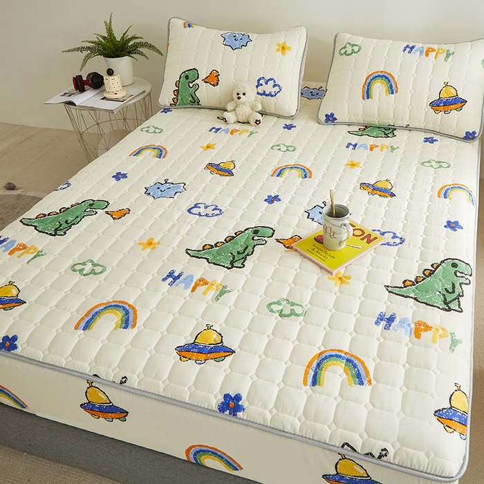 91家纺网 家纺一手货源 找家纺 富馨莱 2025春夏新款A类母婴级全棉纯棉夹棉床笠 恐龙派对