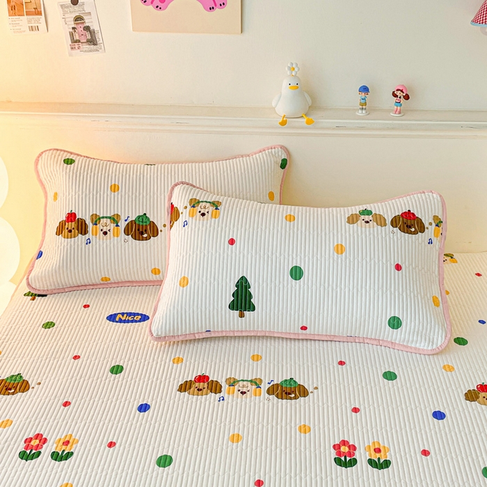 91家纺网 家纺一手货源 找家纺 富馨莱 2025春夏新款A类母婴级全棉纯棉夹棉床笠 三只小狗