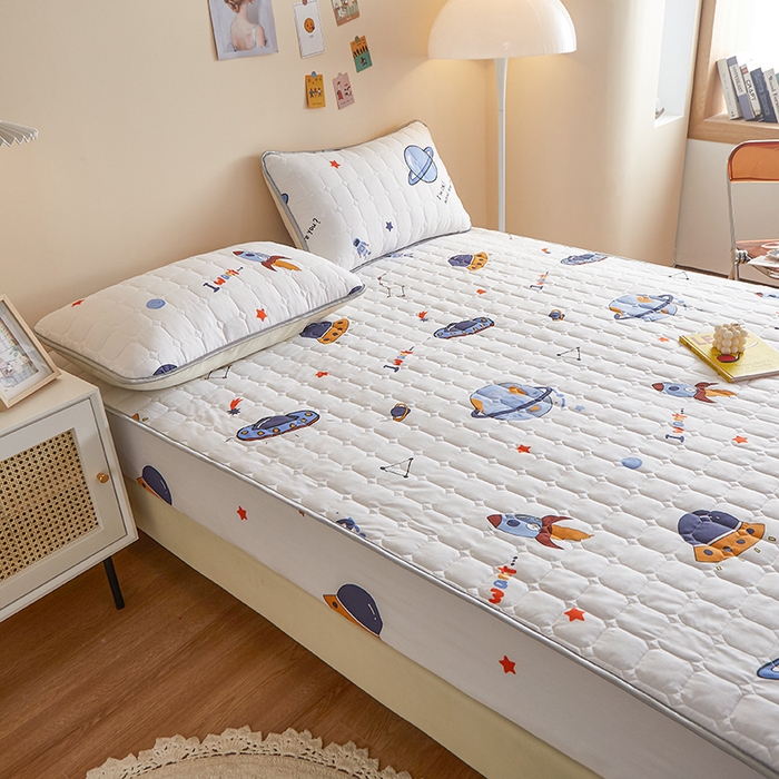 91家纺网 家纺一手货源 找家纺 富馨莱 2025春夏新款A类母婴级全棉纯棉夹棉床笠 太空探险