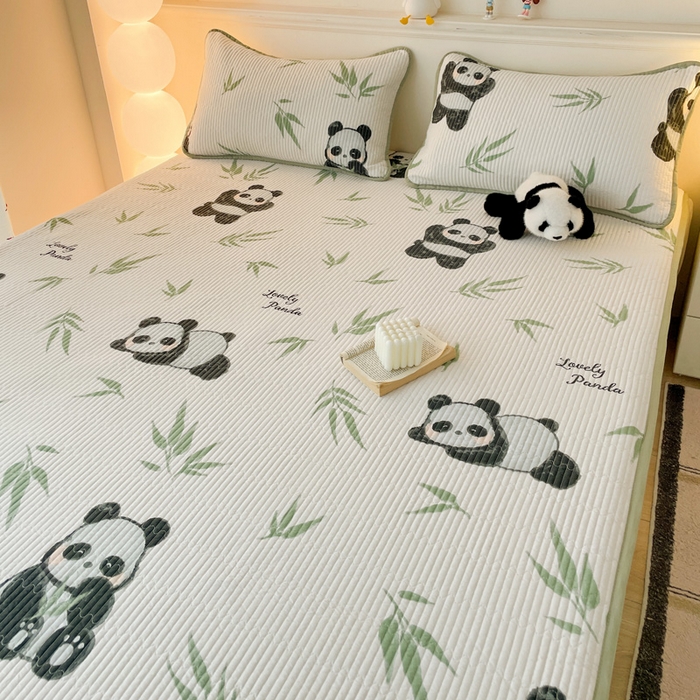 91家纺网 家纺一手货源 找家纺 富馨莱 2025春夏新款A类母婴级全棉纯棉夹棉床笠 熊猫团子