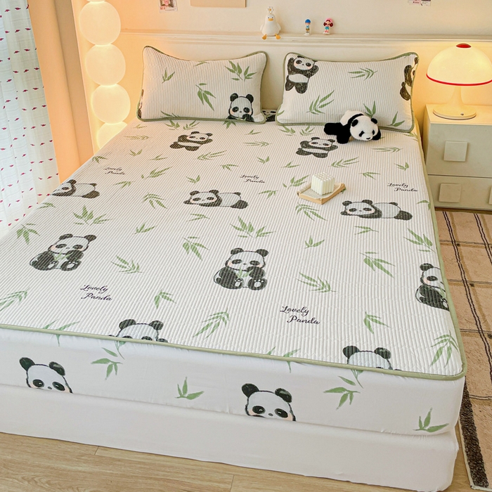 91家纺网 家纺一手货源 找家纺 富馨莱 2025春夏新款A类母婴级全棉纯棉夹棉床笠 熊猫团子