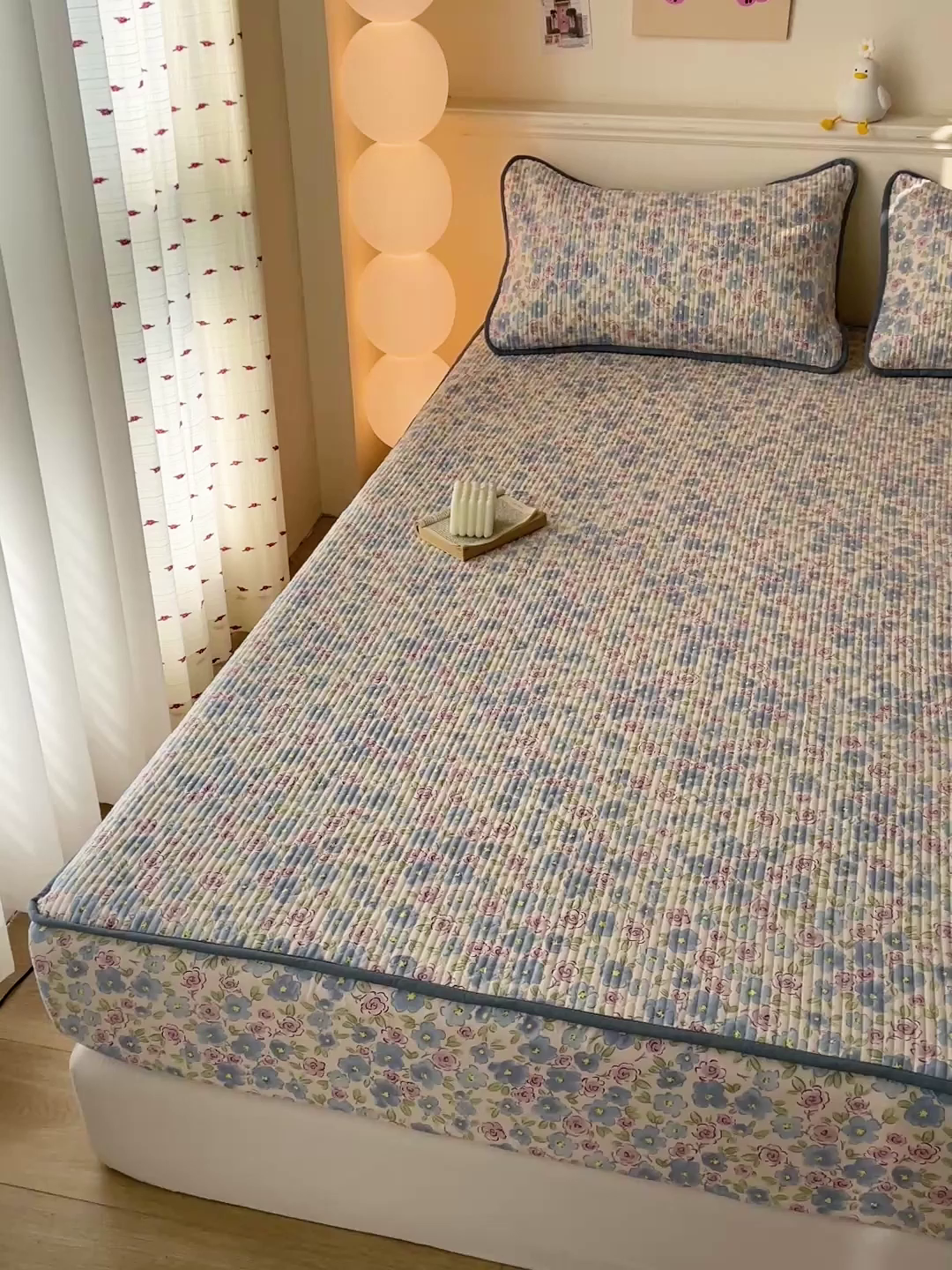 91家纺网 家纺一手货源 找家纺 富馨莱 2025春夏新款A类母婴级全棉纯棉夹棉床笠 紫藤花开