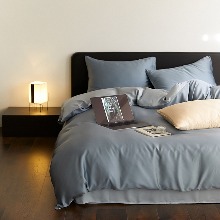 91家纺网 家纺一手货源 找家纺 禾时  2025新款奥地利进口兰精天丝莱赛尔四件套纯色双拼三件套 灰蓝色-冰川灰