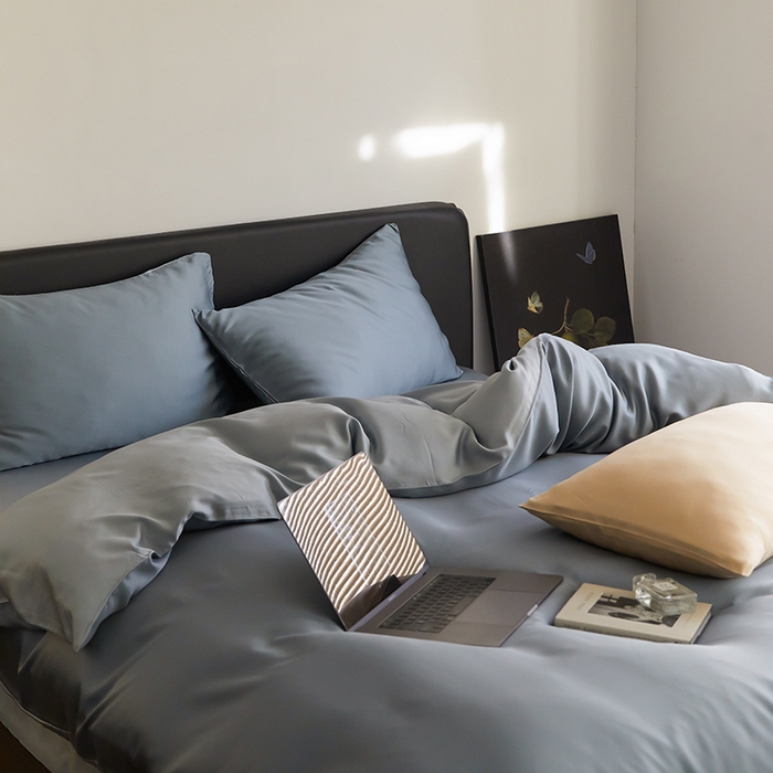 91家纺网 家纺一手货源 找家纺 禾时  2025新款奥地利进口兰精天丝莱赛尔四件套纯色双拼三件套 灰蓝色-冰川灰