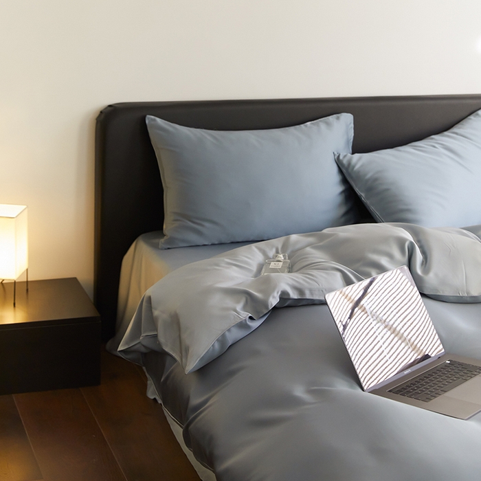 91家纺网 家纺一手货源 找家纺 禾时  2025新款奥地利进口兰精天丝莱赛尔四件套纯色双拼三件套 灰蓝色-冰川灰