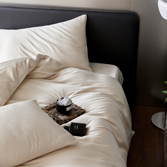 91家纺网 家纺一手货源 找家纺 禾时  2025新款奥地利进口兰精天丝莱赛尔四件套纯色双拼三件套 极地白