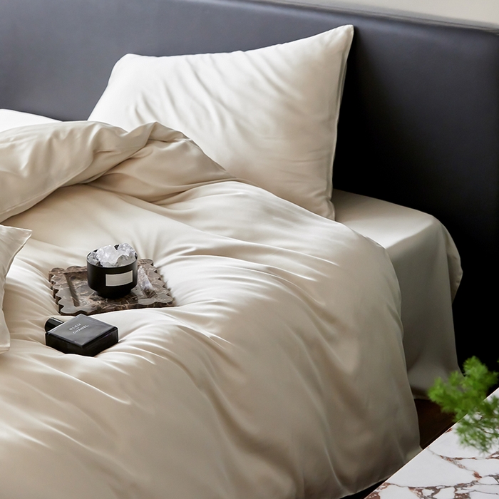 91家纺网 家纺一手货源 找家纺 禾时  2025新款奥地利进口兰精天丝莱赛尔四件套纯色双拼三件套 极地白