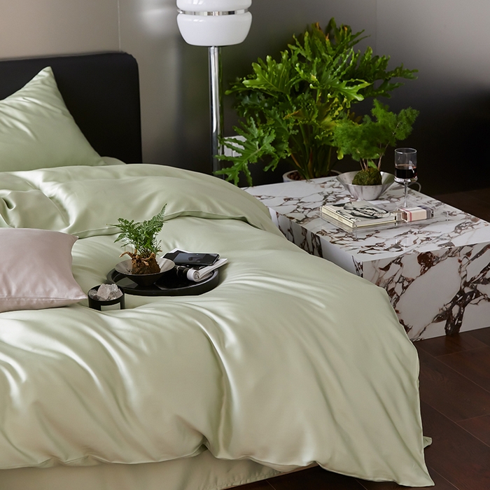 91家纺网 家纺一手货源 找家纺 禾时  2025新款奥地利进口兰精天丝莱赛尔四件套纯色双拼三件套 嫩叶绿