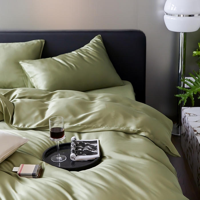 91家纺网 家纺一手货源 找家纺 禾时  2025新款奥地利进口兰精天丝莱赛尔四件套纯色双拼三件套 欧芹绿