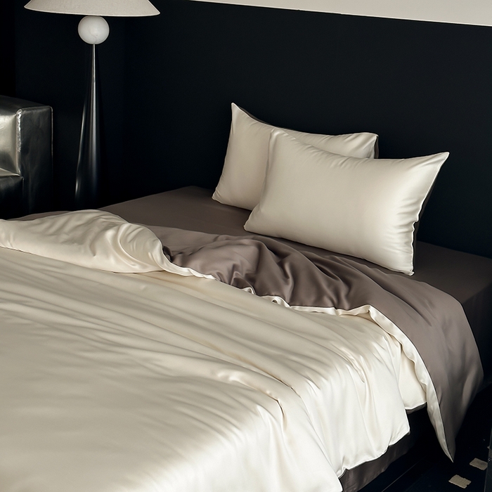 91家纺网 家纺一手货源 找家纺 禾时  2025新款奥地利进口兰精天丝莱赛尔四件套纯色双拼三件套 乳蛋白-冷岩灰