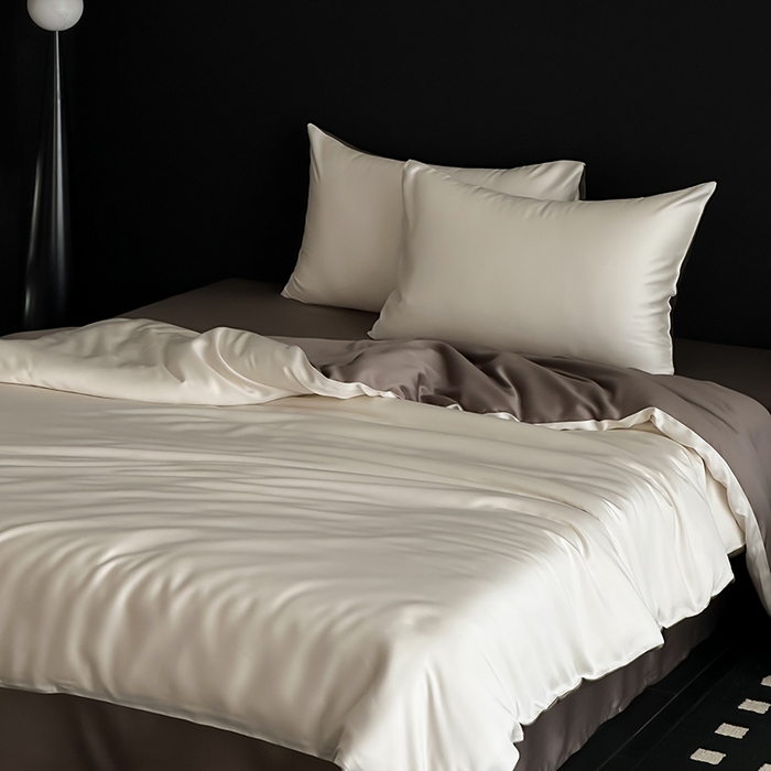 91家纺网 家纺一手货源 找家纺 禾时  2025新款奥地利进口兰精天丝莱赛尔四件套纯色双拼三件套 乳蛋白-冷岩灰