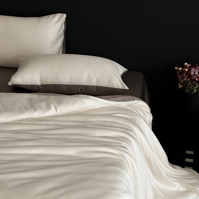 91家纺网 家纺一手货源 找家纺 禾时  2025新款奥地利进口兰精天丝莱赛尔四件套纯色双拼三件套 乳蛋白-冷岩灰