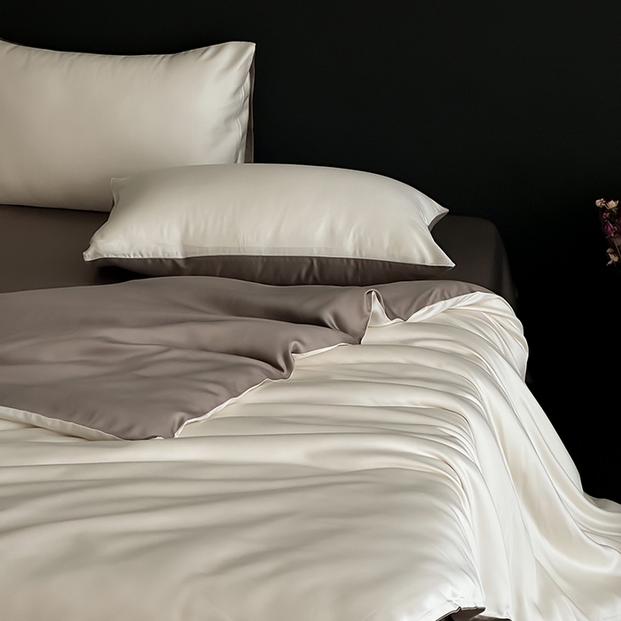 91家纺网 家纺一手货源 找家纺 禾时  2025新款奥地利进口兰精天丝莱赛尔四件套纯色双拼三件套 乳蛋白-冷岩灰