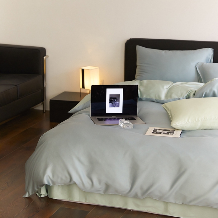 91家纺网 家纺一手货源 找家纺 禾时  2025新款奥地利进口兰精天丝莱赛尔四件套纯色双拼三件套 天空蓝-浅艾绿