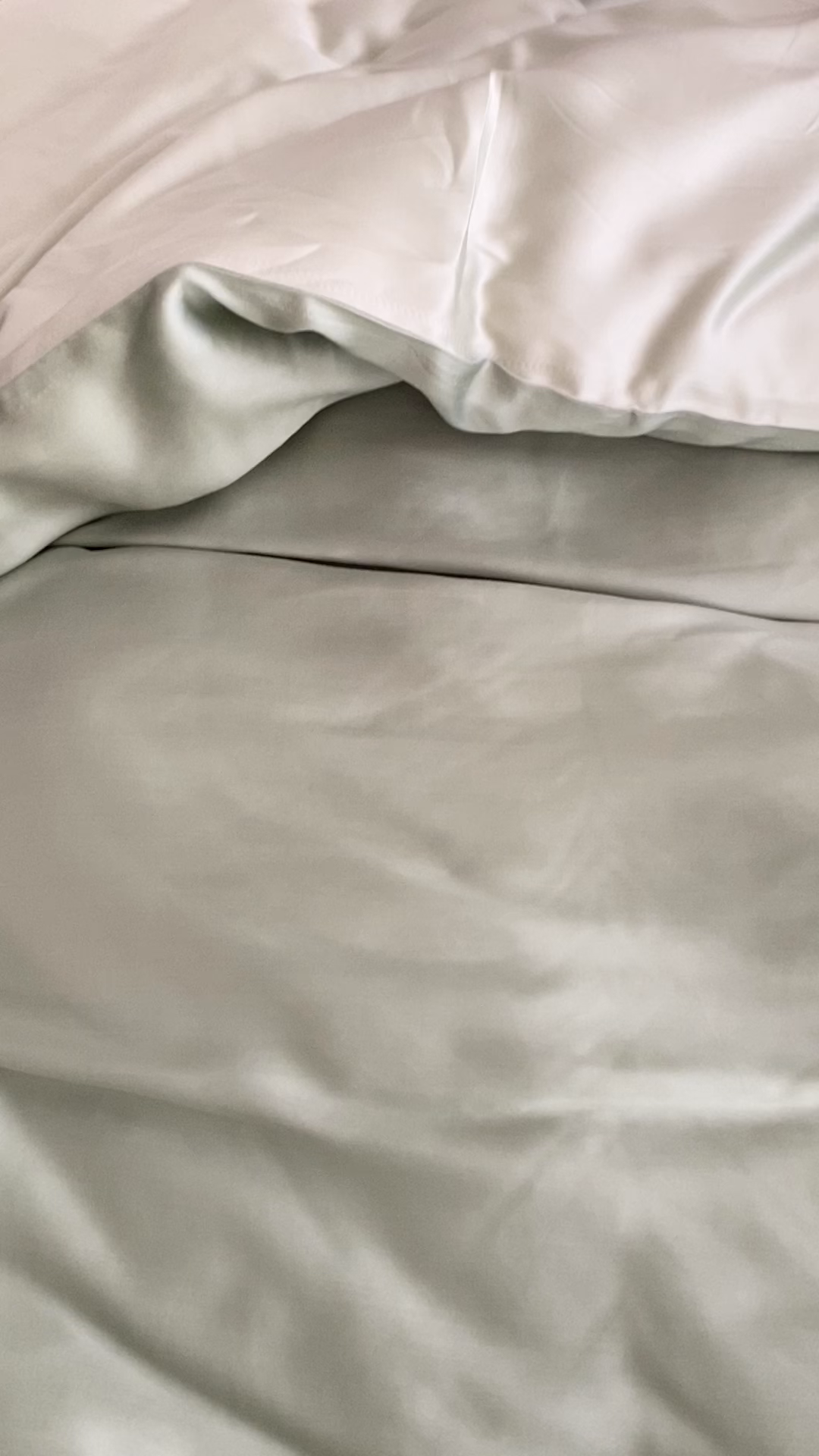 91家纺网 家纺一手货源 找家纺 禾时  2025新款奥地利进口兰精天丝莱赛尔四件套纯色双拼三件套 香奈儿绿-嫩叶绿