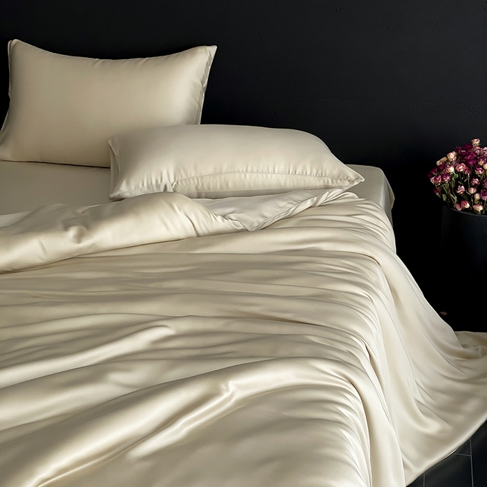 91家纺网 家纺一手货源 找家纺 禾时  2025新款奥地利进口兰精天丝莱赛尔四件套纯色双拼三件套 烟轻绿