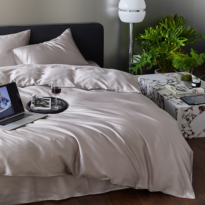 91家纺网 家纺一手货源 找家纺 禾时  2025新款奥地利进口兰精天丝莱赛尔四件套纯色双拼三件套 岩石灰