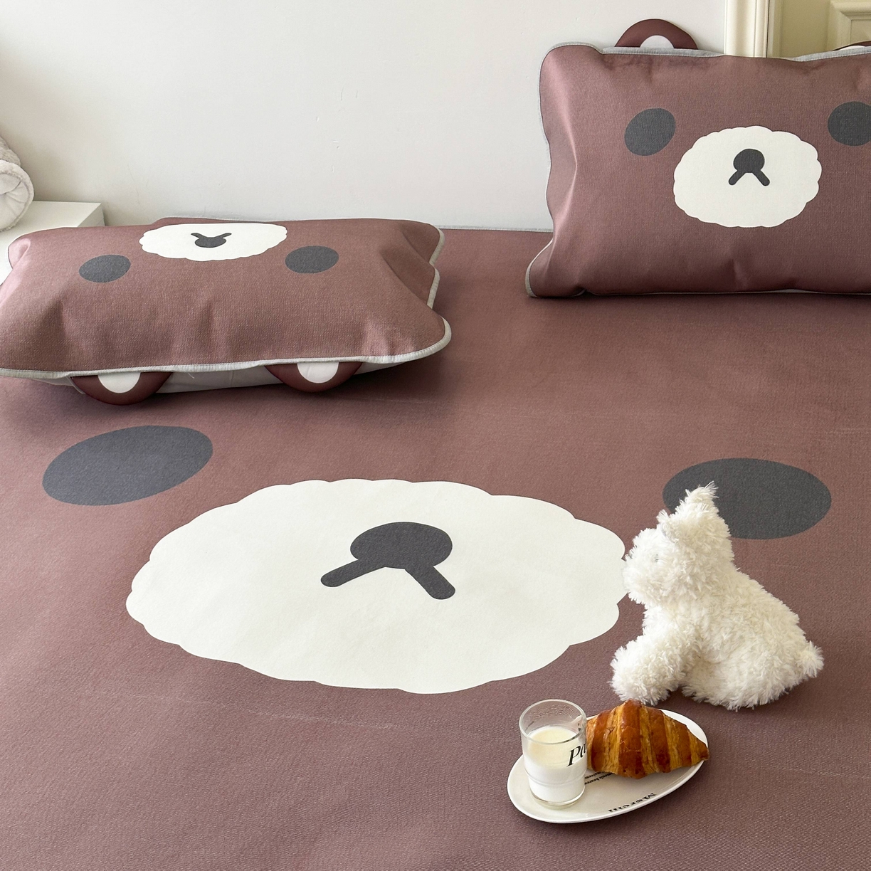 91家纺网 家纺一手货源 找家纺 觅糖家纺 2025春夏新款大版异形卡通凉席席子 朗尼熊