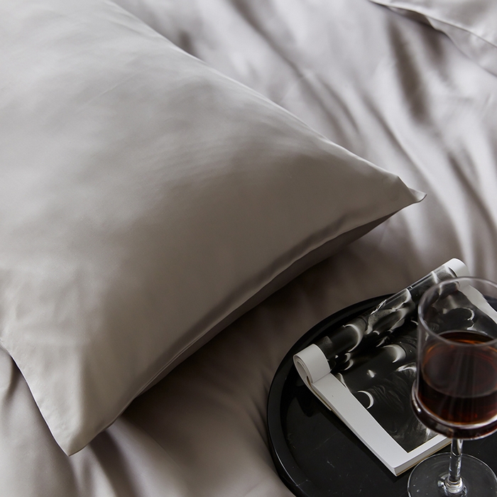 91家纺网 家纺一手货源 找家纺 禾时  2025新款奥地利进口兰精天丝莱赛尔四件套纯色双拼三件套 岩石灰