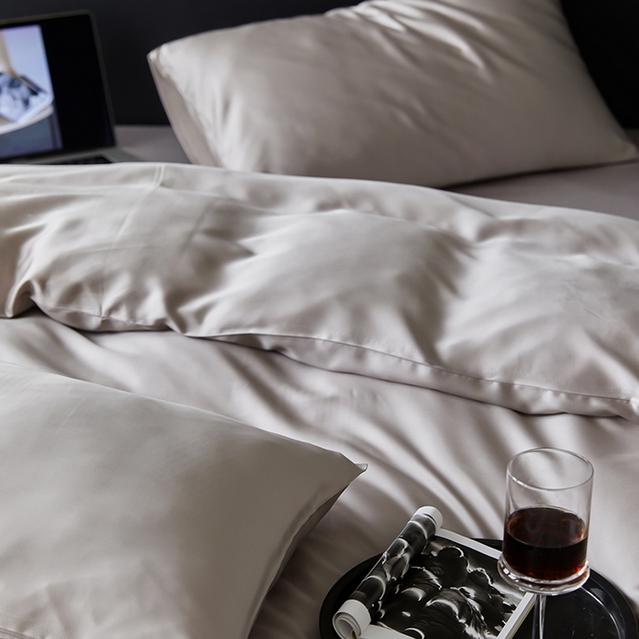 91家纺网 家纺一手货源 找家纺 禾时  2025新款奥地利进口兰精天丝莱赛尔四件套纯色双拼三件套 岩石灰