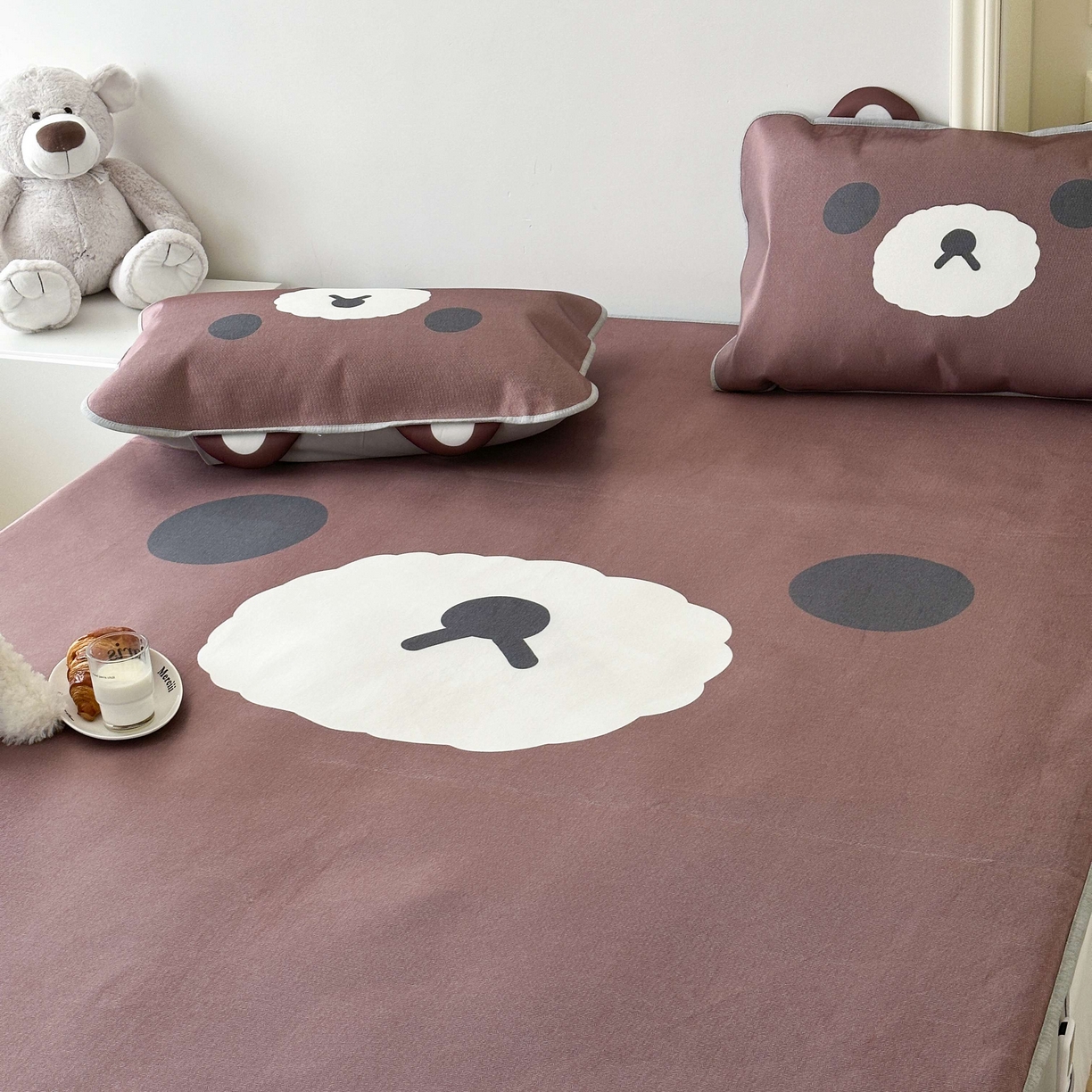 91家纺网 家纺一手货源 找家纺 觅糖家纺 2025春夏新款大版异形卡通凉席席子 朗尼熊