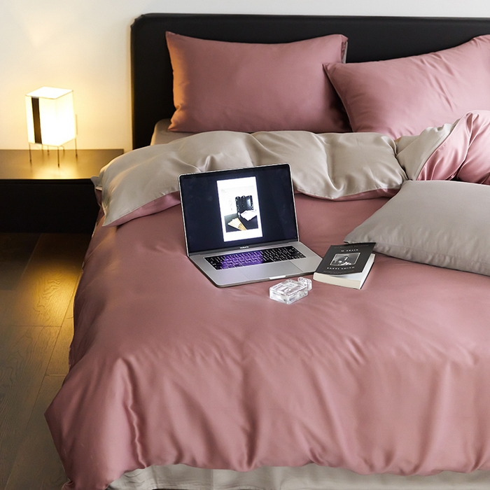 91家纺网 家纺一手货源 找家纺 禾时  2025新款奥地利进口兰精天丝莱赛尔四件套纯色双拼三件套 野樱莓-芋泥灰