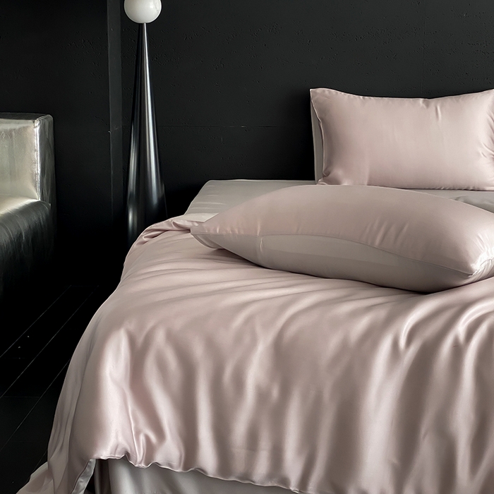 91家纺网 家纺一手货源 找家纺 禾时  2025新款奥地利进口兰精天丝莱赛尔四件套纯色双拼三件套 夜影凝香-霜华银